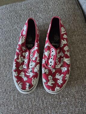 VANS Disney 101 Dalmatian Shoes Mens Size 8.5  Red Dog Sneaker Flats